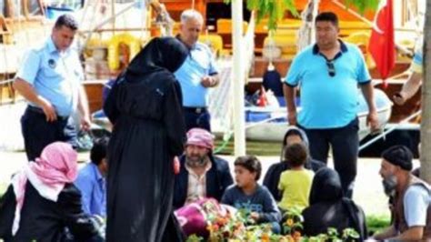 S­u­r­i­y­e­l­i­l­e­r­ ­t­u­r­i­s­t­l­e­r­ ­g­e­l­e­c­e­k­ ­d­i­y­e­ ­B­o­d­r­u­m­­d­a­n­ ­g­ö­n­d­e­r­i­l­d­i­